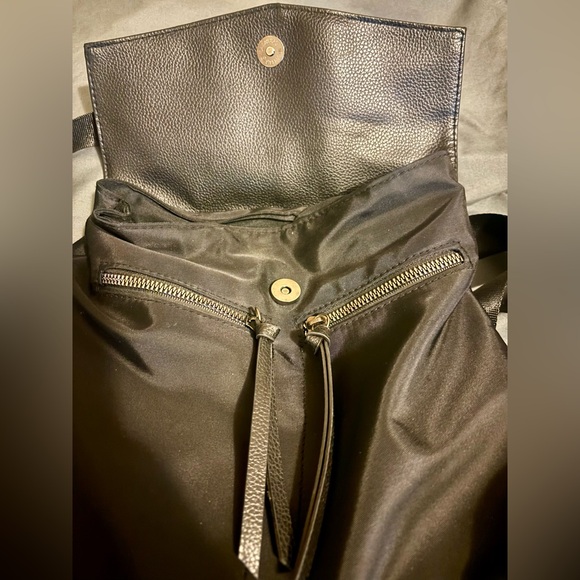 Botkier backpack purse - Picture 6 of 6